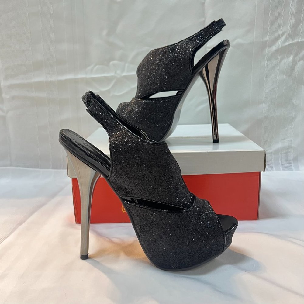SWEETIE'S SHOE COLLECTION BLACK SIZE 5 HEEL